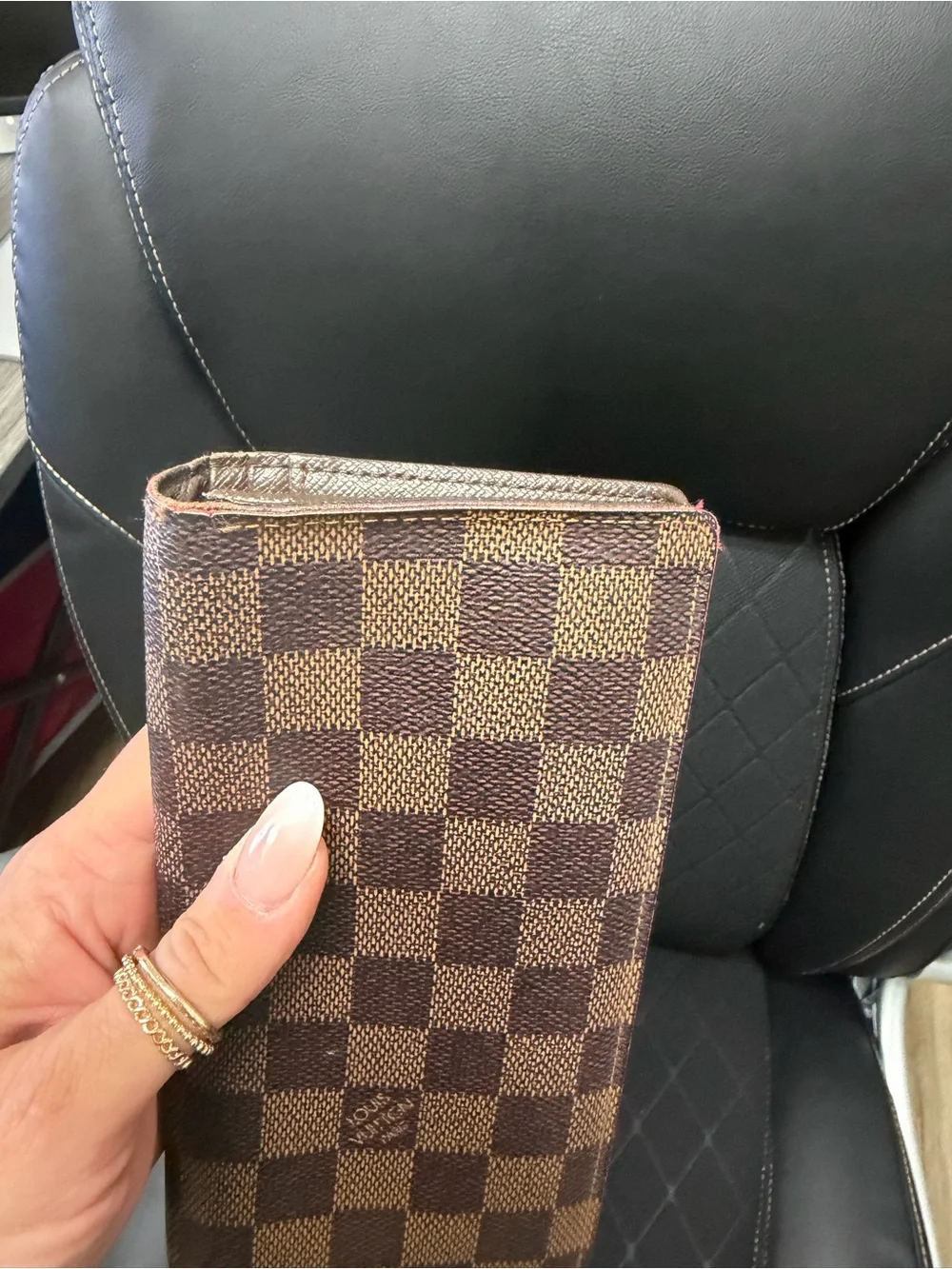 Louis Vuitton classic louis